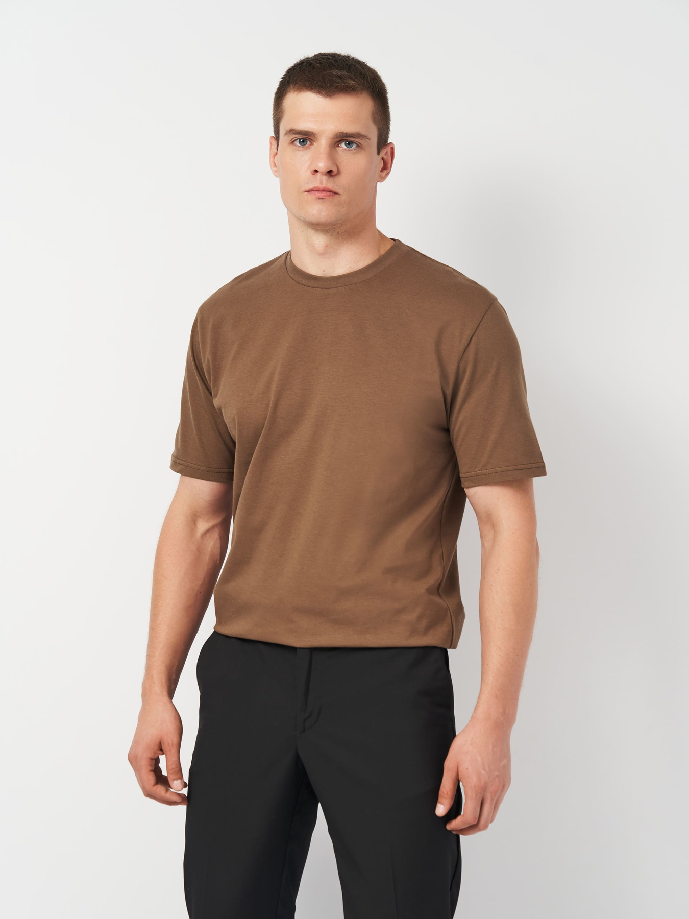 Футболка Роза модель 231101_chocolate Фото