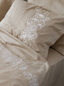 Комплект постільної білизни лате з вишитими білими півоніями Cozy модель 8048327 Фото