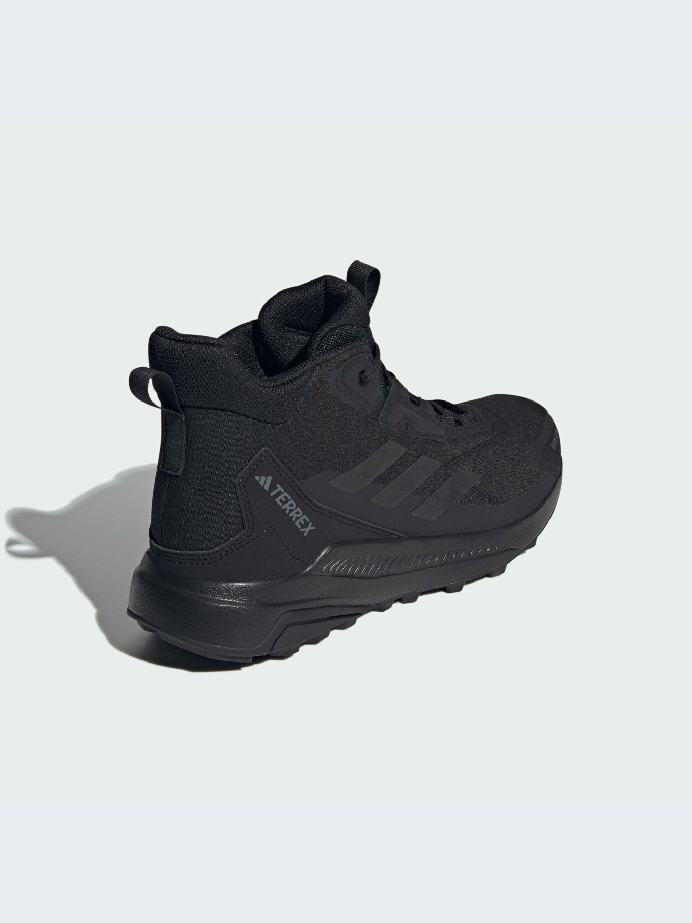 Ботинки аутдор Adidas модель ID0898 Фото