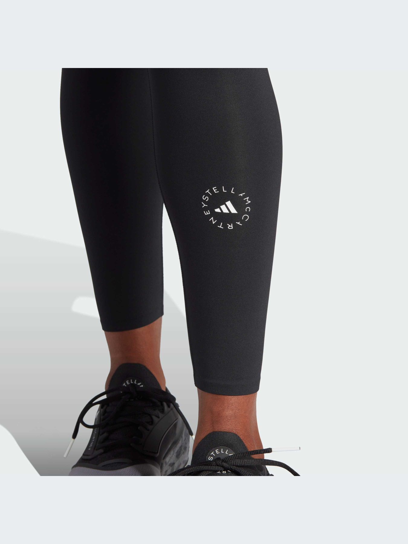 Спортивные леггинсы Adidas модель IB6796 Фото