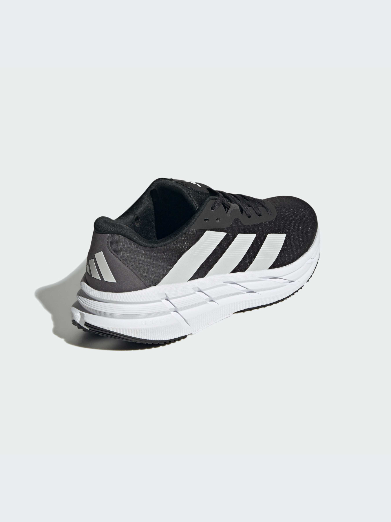 Кросівки для бігу Adidas модель ID6161 Фото