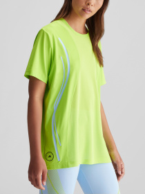 Футболка спортивная Adidas модель IW9880 Футболка спортивная Adidas модель IW9880 Фото