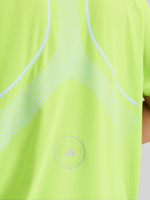 Футболка спортивная Adidas модель IW9880 Футболка спортивная Adidas модель IW9880 Фото