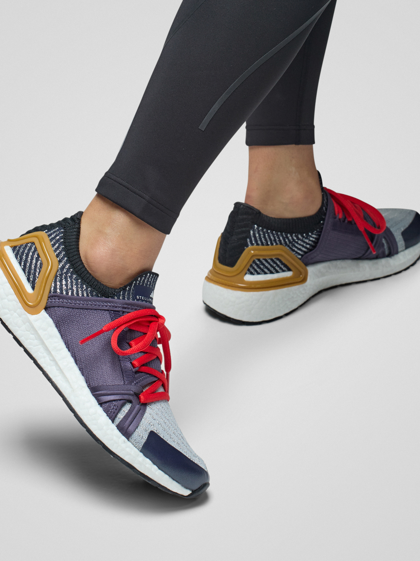 Кроссовки для бега Adidas Ultraboost модель IH0092 Фото