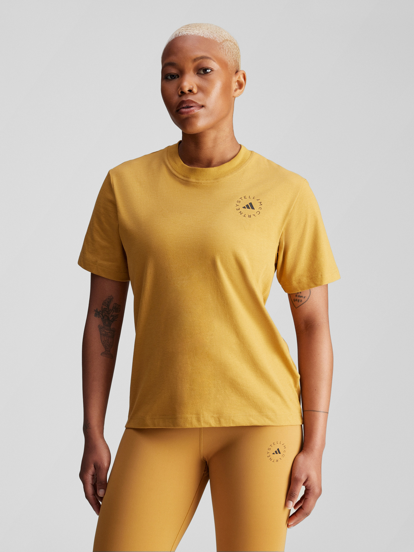 Футболка спортивная Adidas модель IW9923 Фото