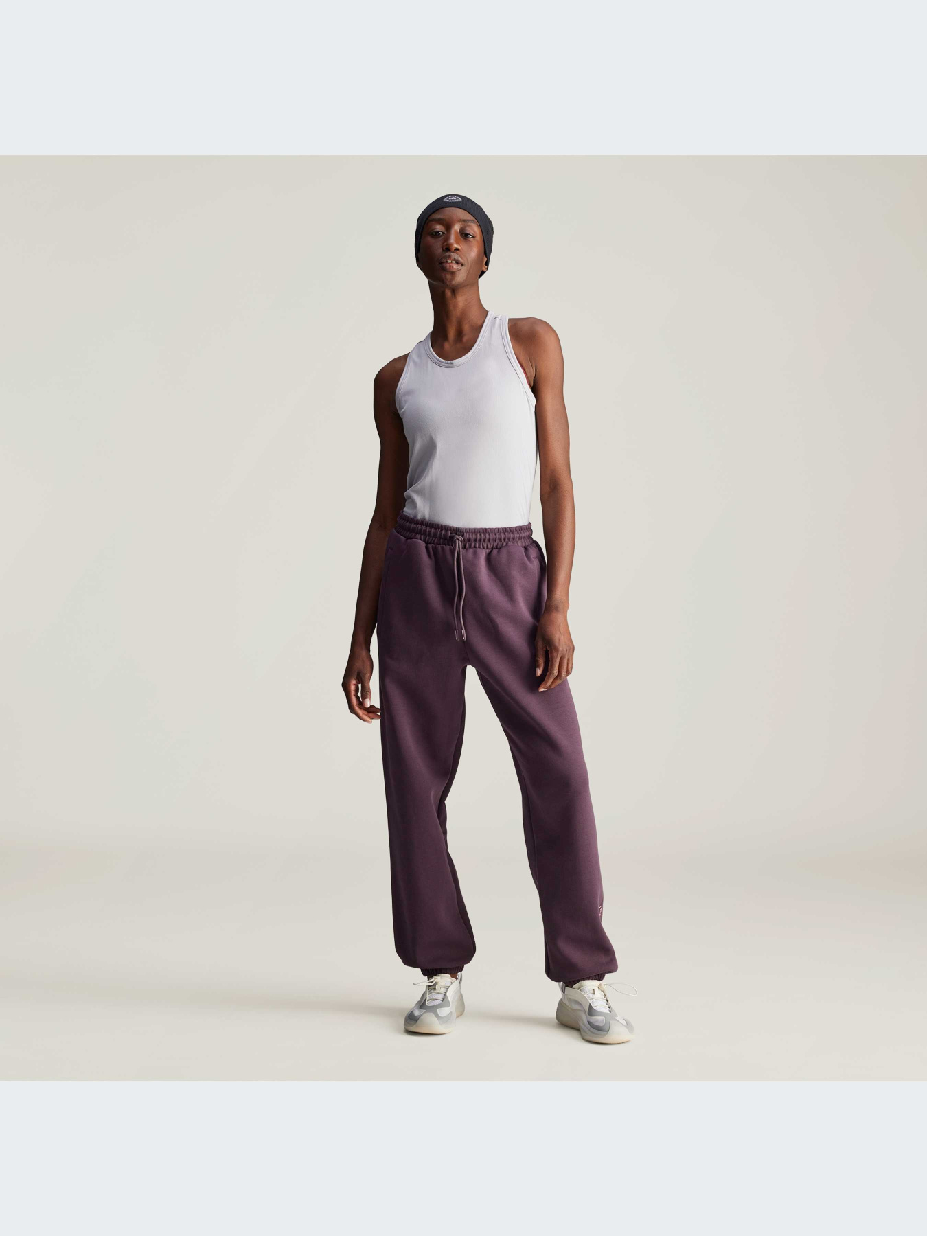 Джоггеры Adidas модель IW9856 Фото