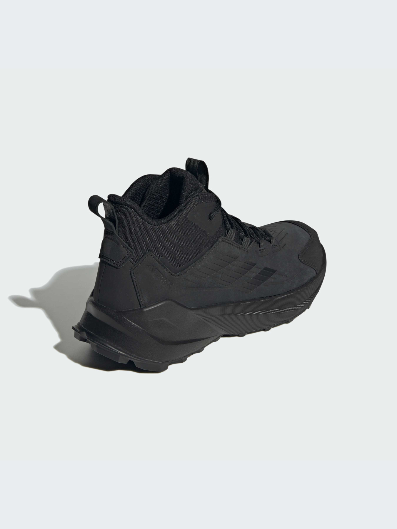 Черевики аутдор Adidas модель ID0888 Фото