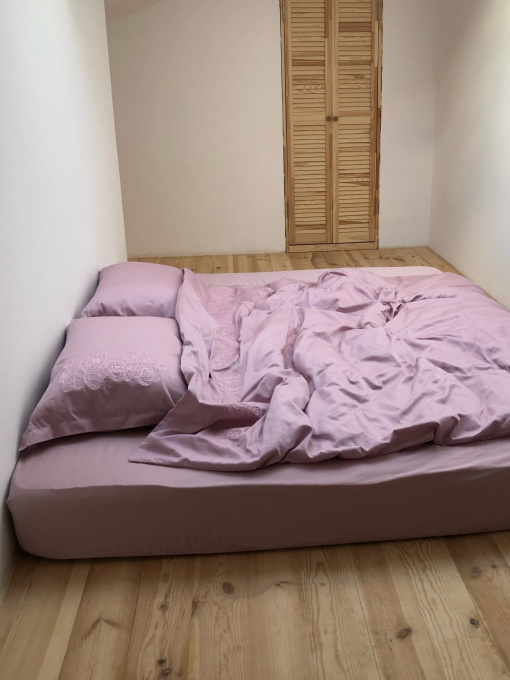 Комплект постільної білизни рожевий з вишитими півоніями Cozy модель 8048311 Фото