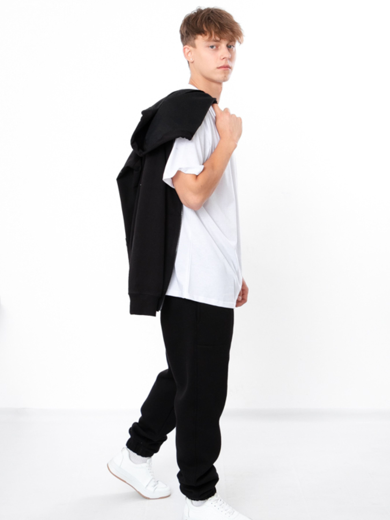 Джоггеры Носи своє модель 3338-025-chornij Фото