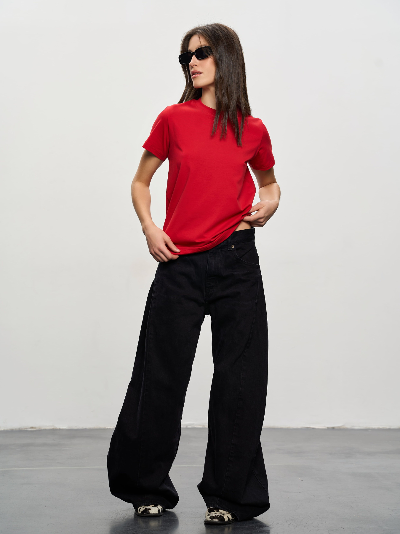 Футболка Роза модель 231103_red Фото