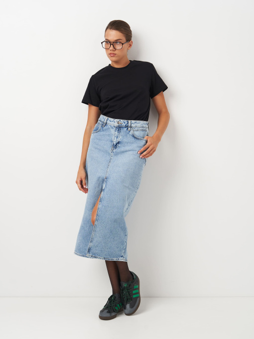 Футболка Роза модель 231103_black Фото