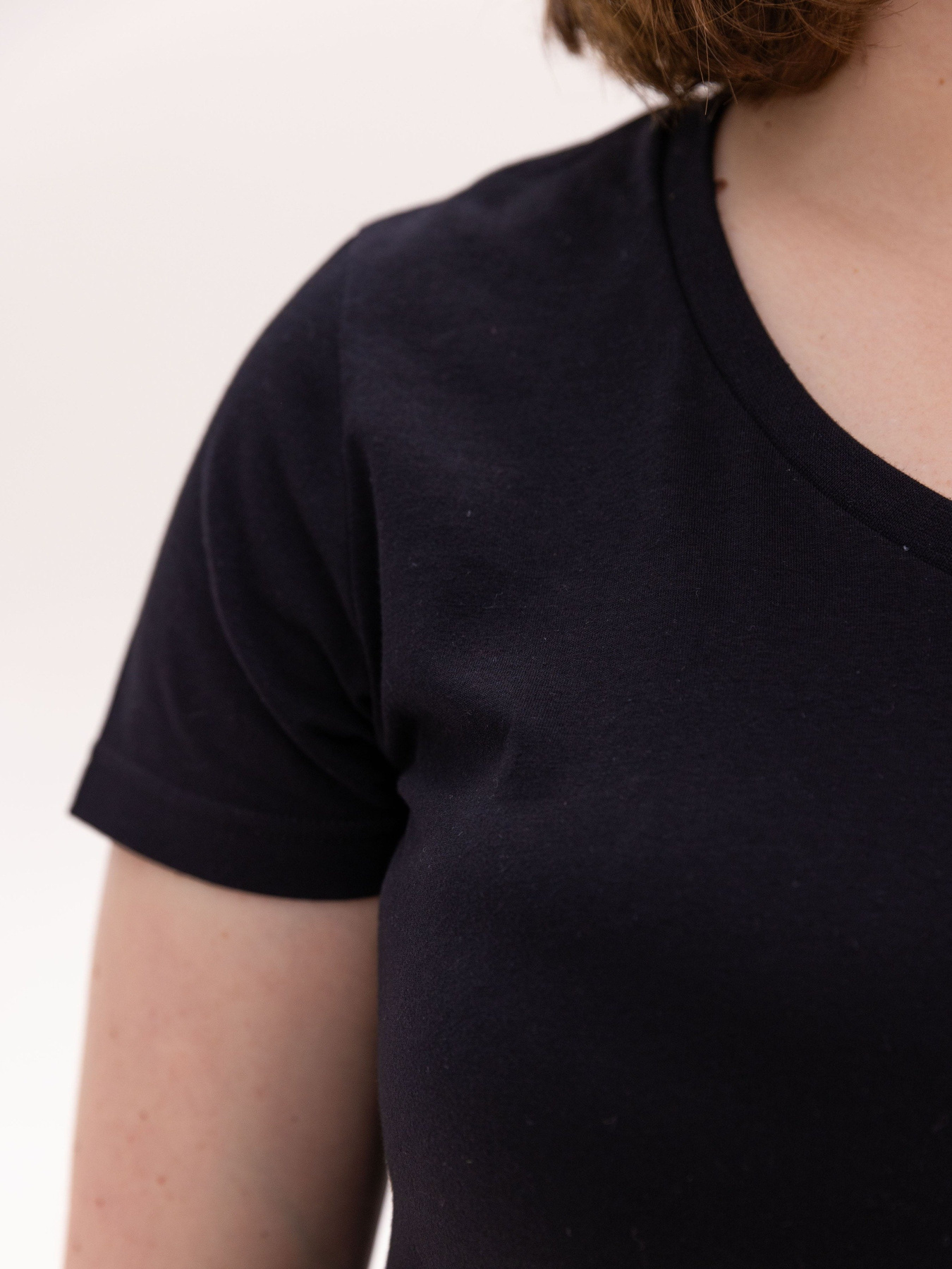 Футболка Роза модель 231116_black Фото