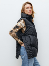 Утеплений жилет RicaMare модель RM4188-1-24DJ Утеплений жилет RicaMare модель RM4188-1-24DJ Фото