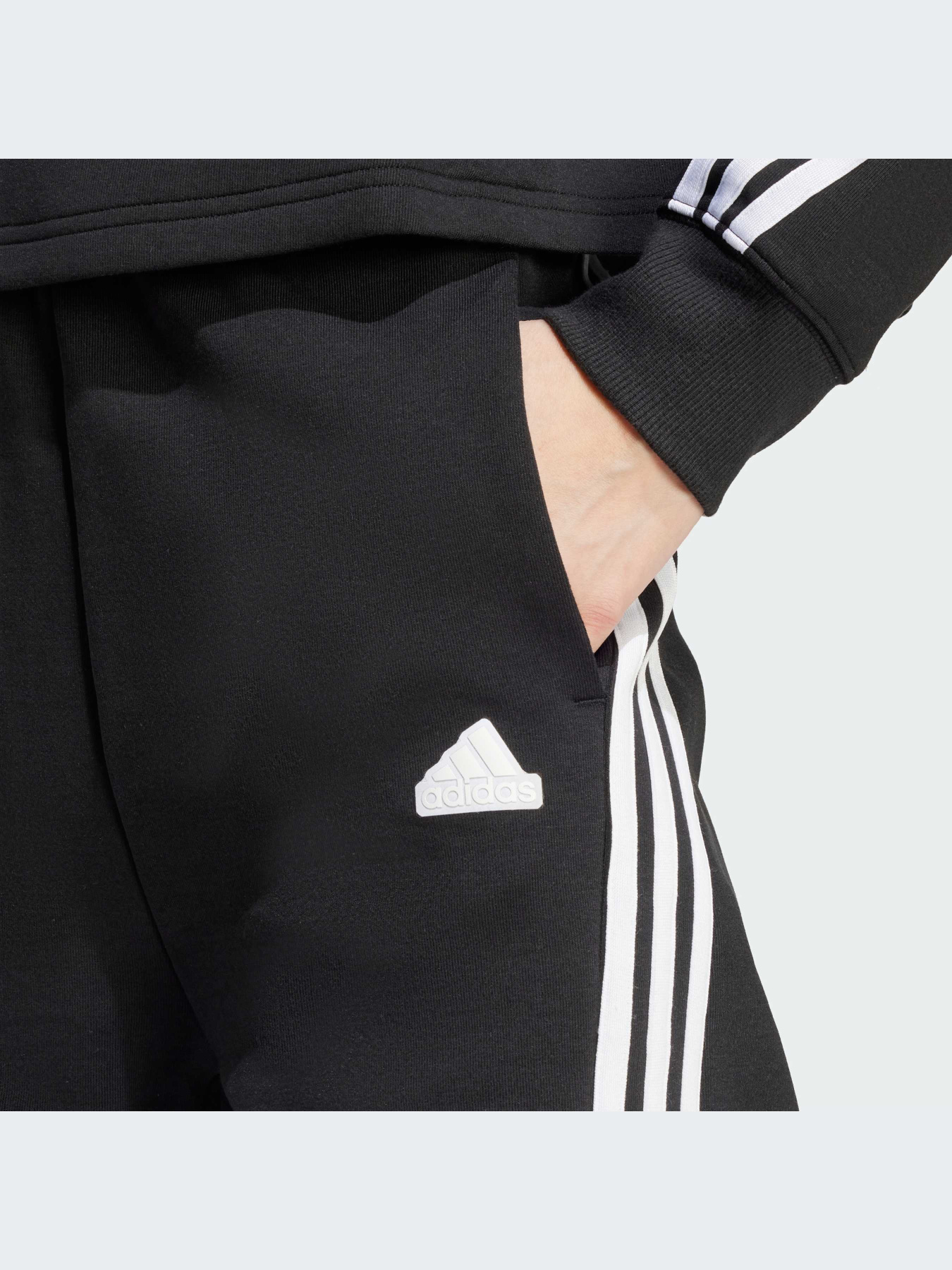 Шорты Adidas модель IP1543-KZ Фото