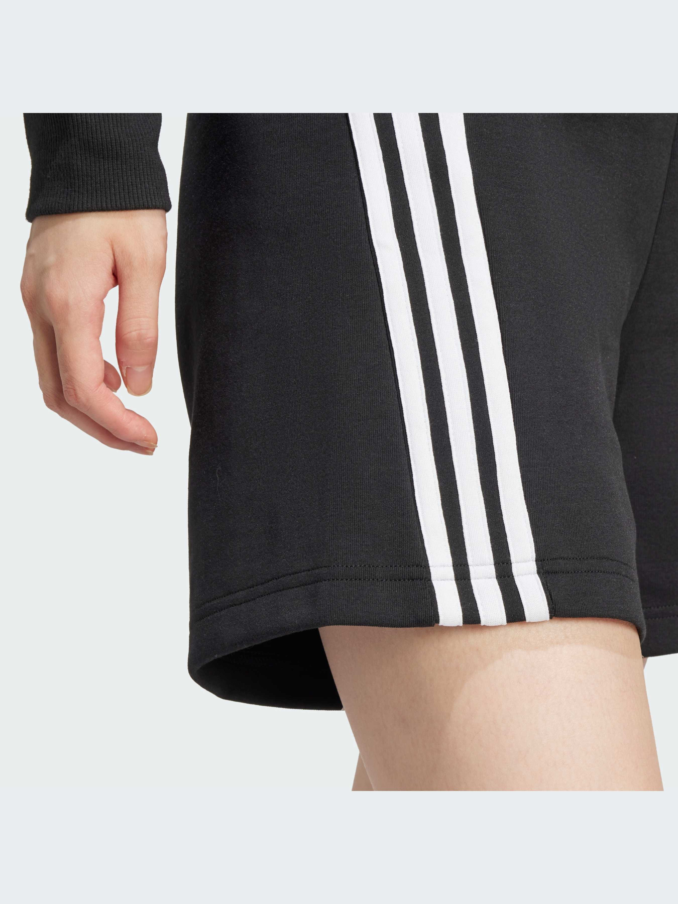 Шорты Adidas модель IP1543-KZ Фото