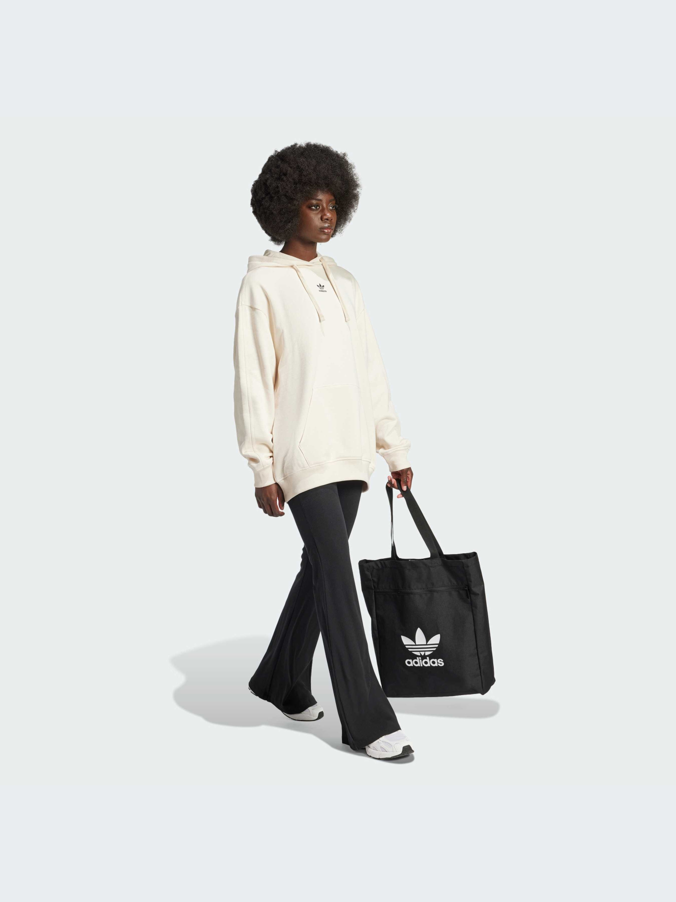 Худи и свитшоты Adidas модель IY9614-KZ Фото