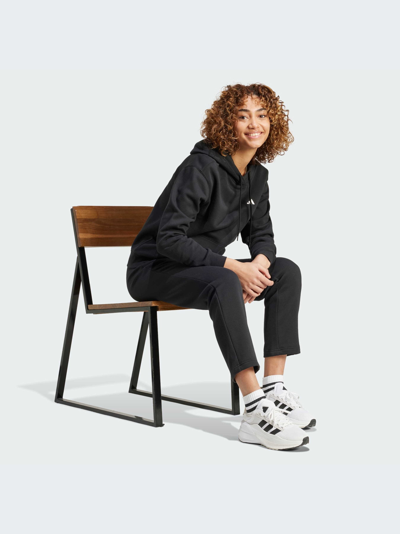 Брюки Adidas модель IW0221-KZ Фото