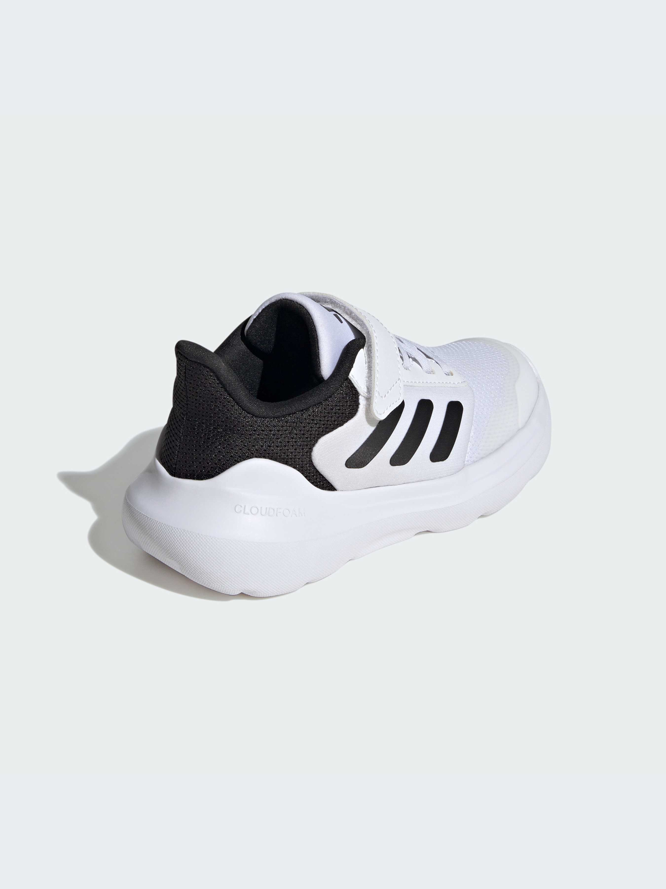 Кроссовки Adidas модель IE5982 Фото