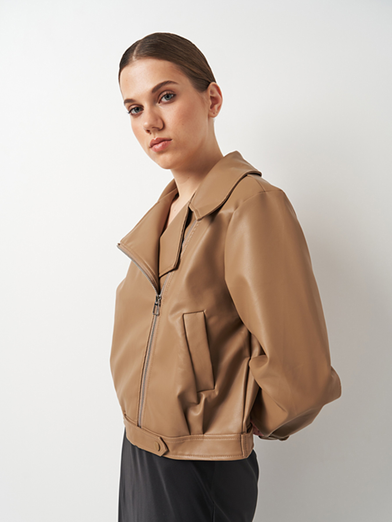 Куртка кожаная Ricco Grande модель k19111be Фото