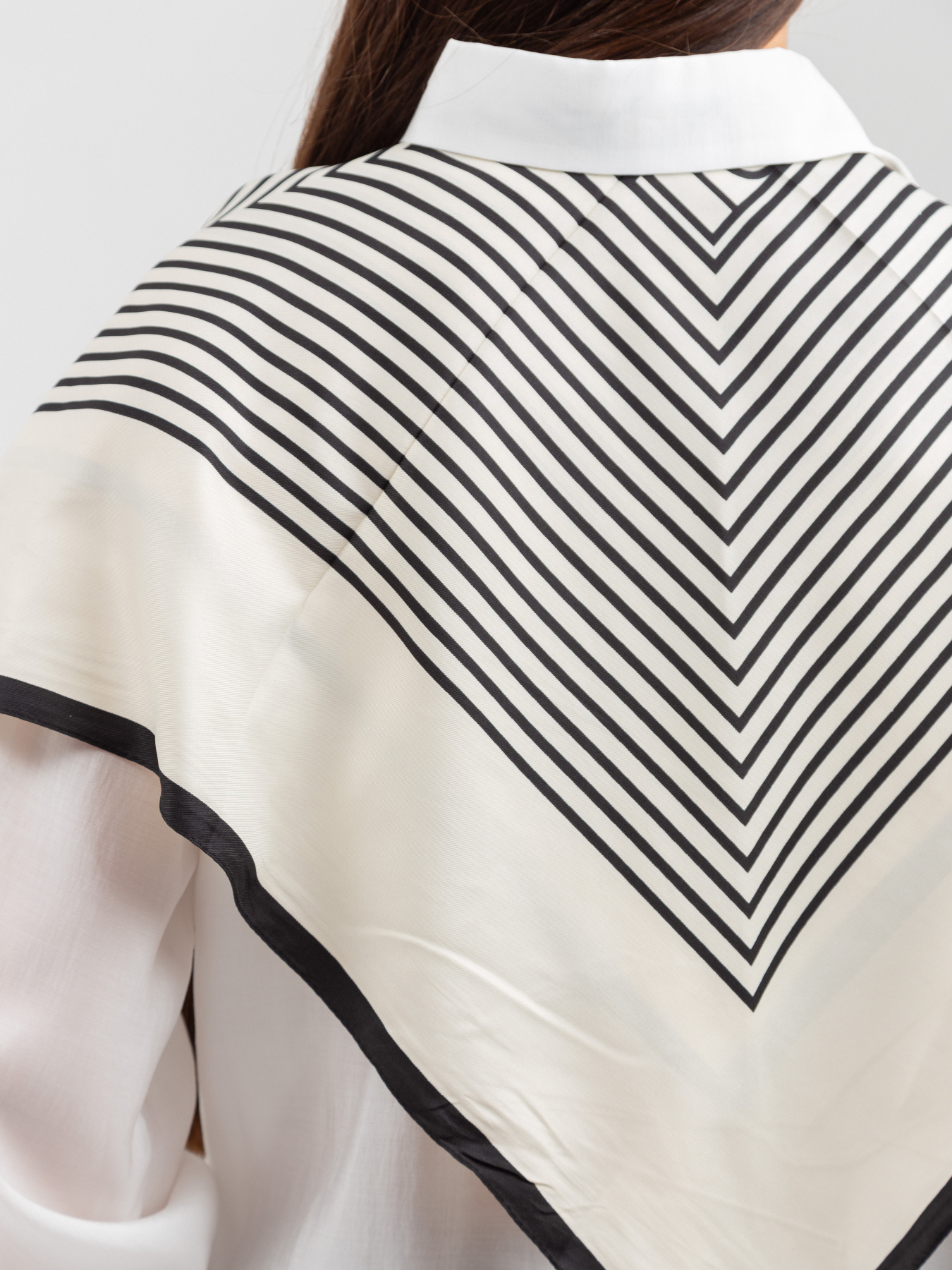 Платок Famo модель APL-156_01 Фото