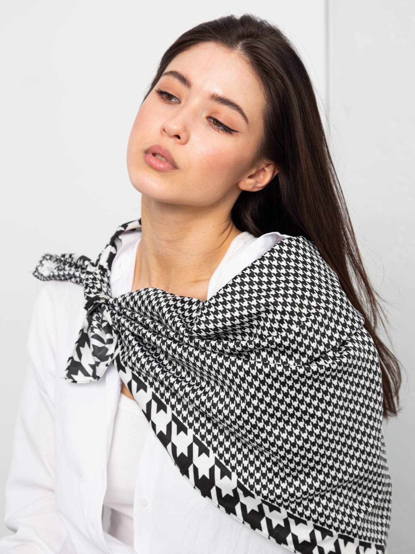 Платок Famo модель APL-136_01 Фото