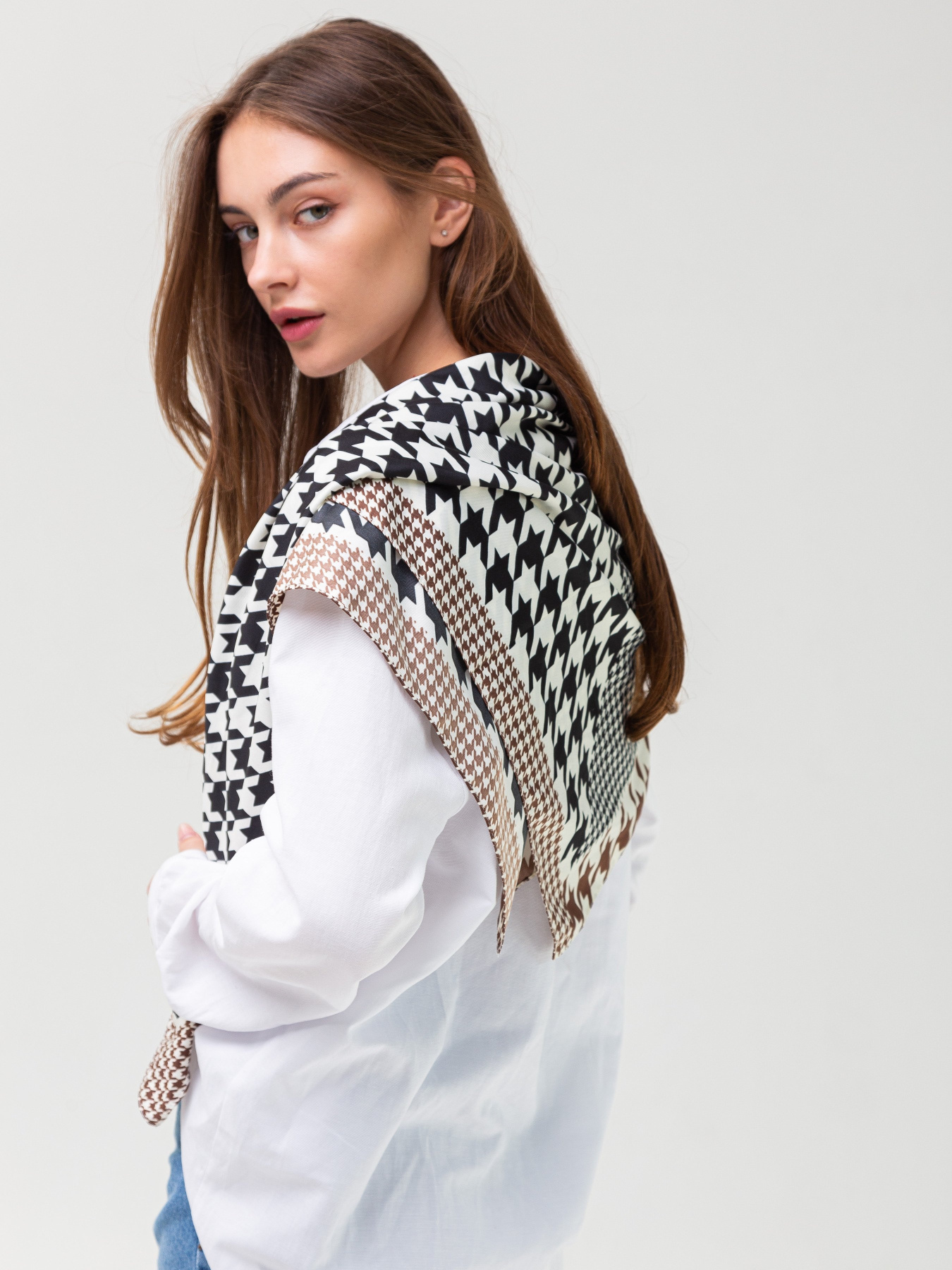 Платок Famo модель APL-136_02 Фото