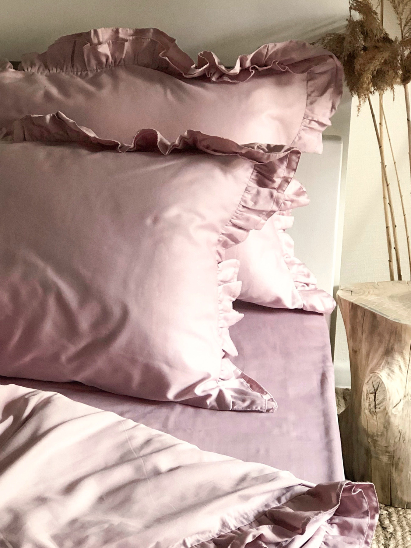 Комплект постільної білизни з рюшами рожевий Cozy Модель 8047993 Фото