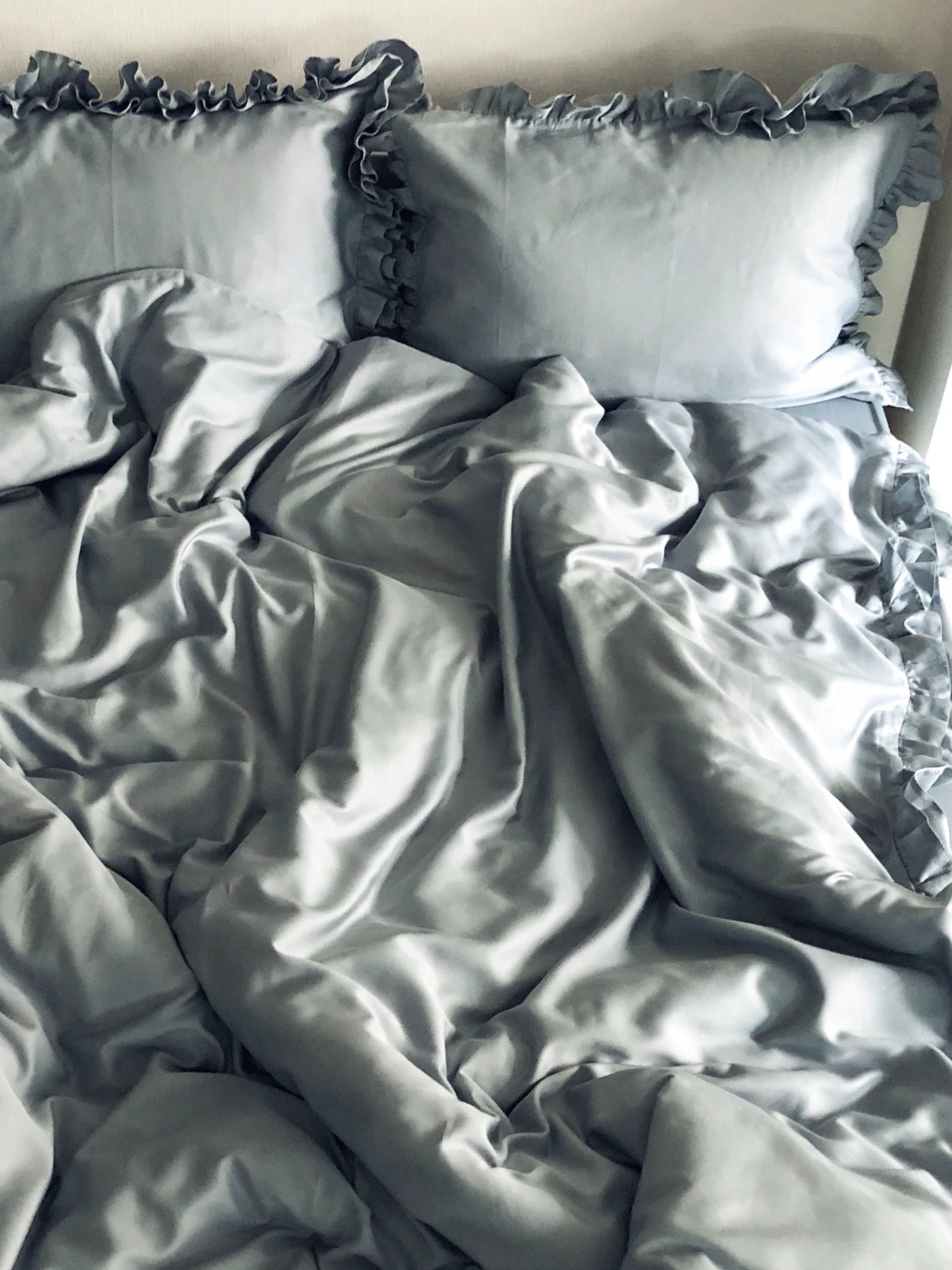 Комплект постільної білизни з рюшами сіро-блакитний Cozy Модель 8047880 Фото