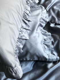 Комплект постільної білизни з рюшами темно-сірий Cozy Модель 8048027 Фото