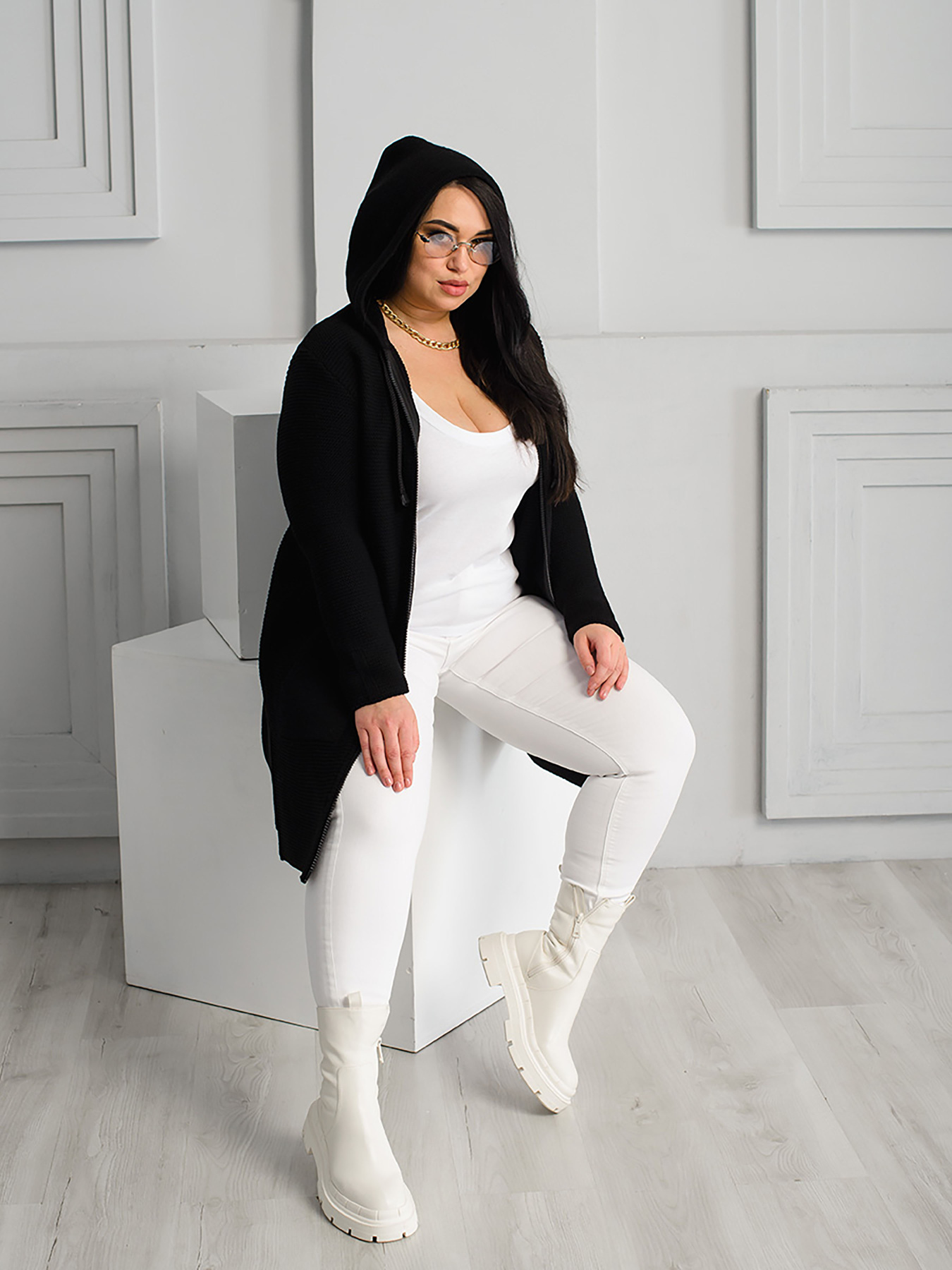 Кардиган SVTR модель 4425BlackCRDSVTR Фото