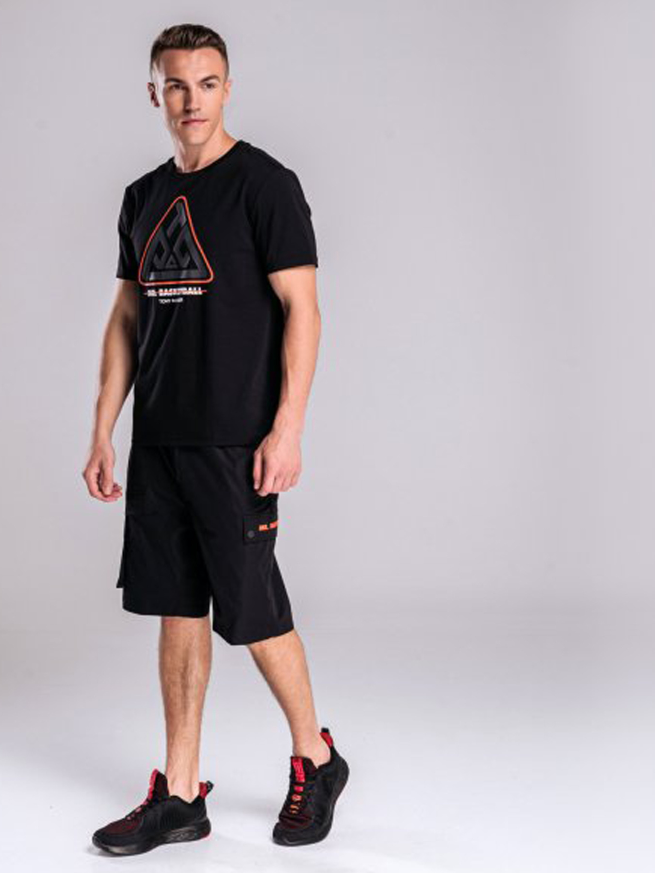 Футболки и поло Peak модель FW602461-BLA Фото