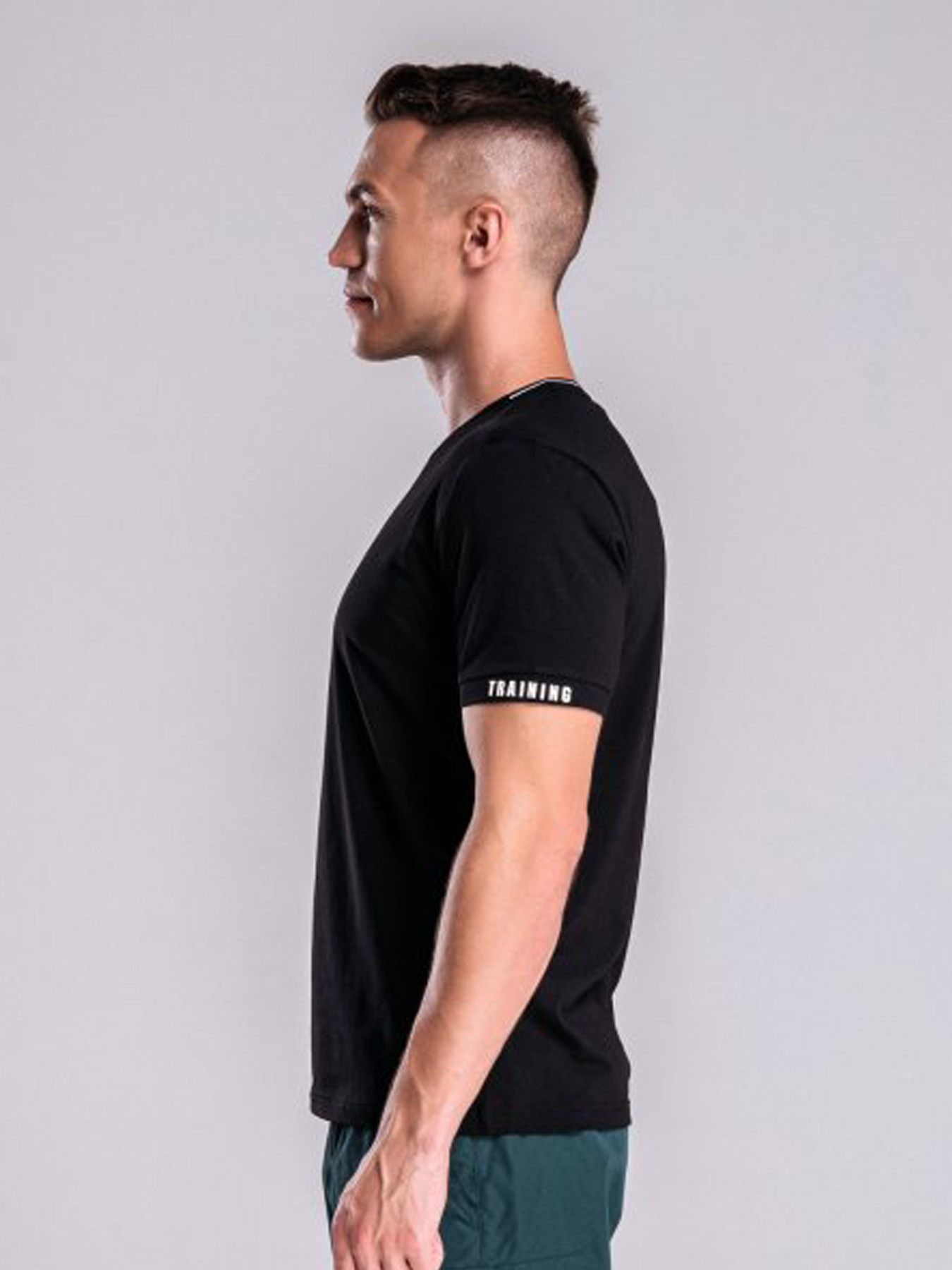 Футболки і поло Peak модель FW602915-BLA Фото