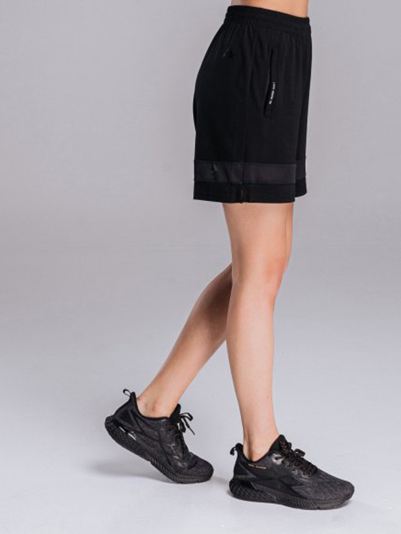 Шорти Peak модель FW302652-BLA Фото