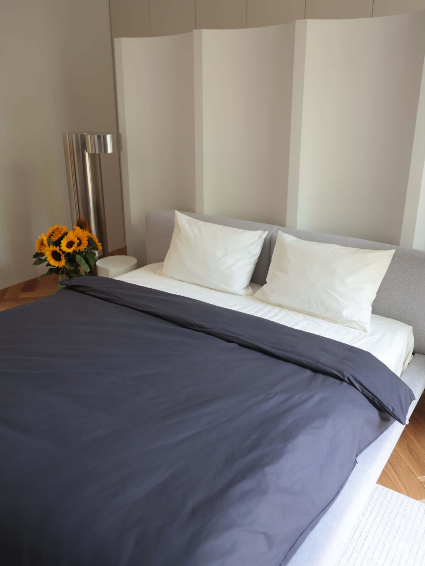 Комплект постельного белья с ткани Ранфорс цвет Серый с молочным BedclozZzes модель 3946-4 Комплект постельного белья с ткани Ранфорс цвет Серый с молочным BedclozZzes модель 3946-4 Фото