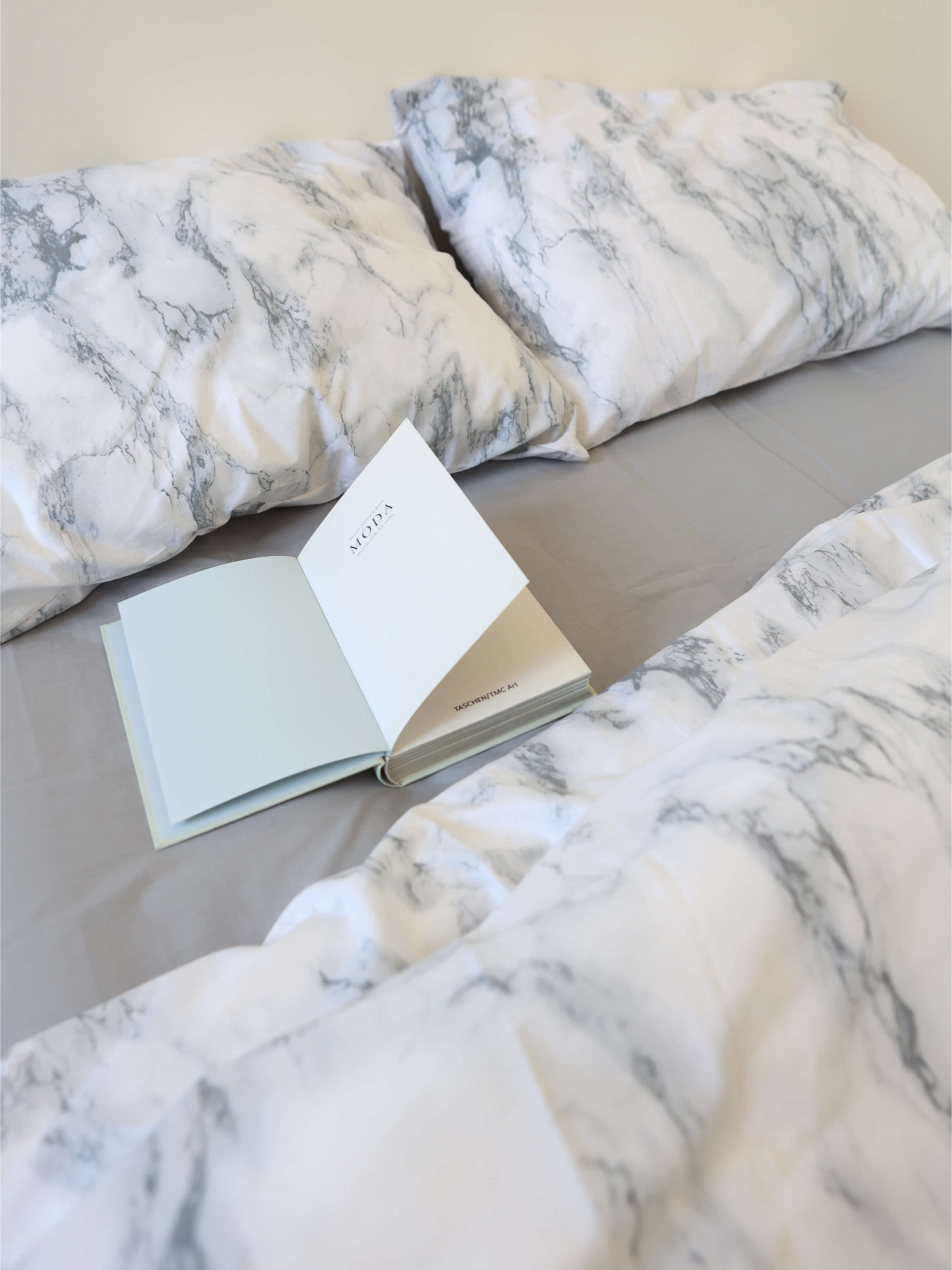 Комплект постільної білизни з тканини Ранфорс колір Мраморна з сірим BedclozZzes модель 11782 Фото