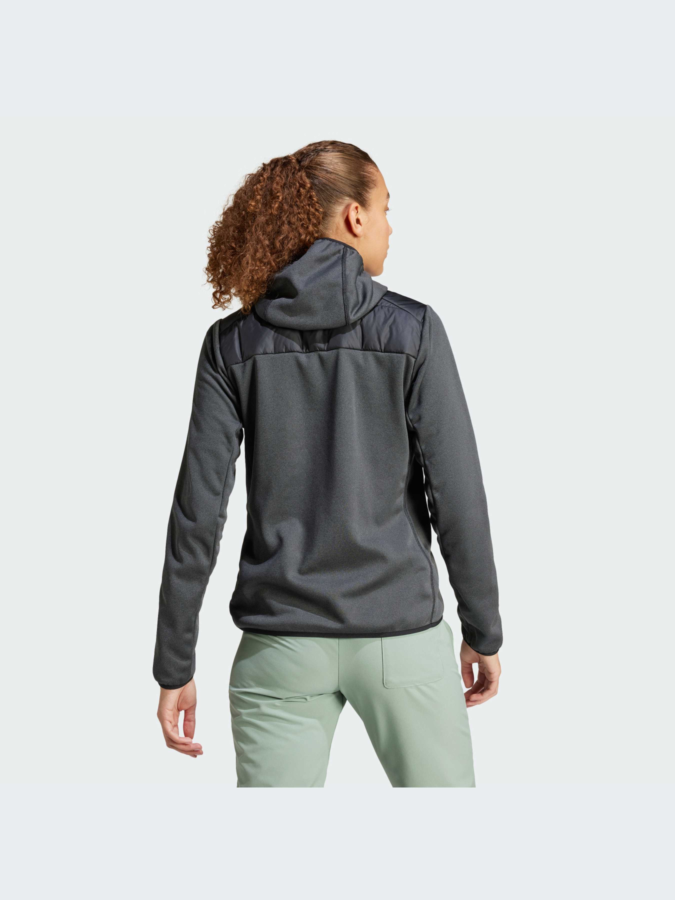 Демисезонная куртка Adidas модель IR7882 Демисезонная куртка Adidas модель IR7882 Фото