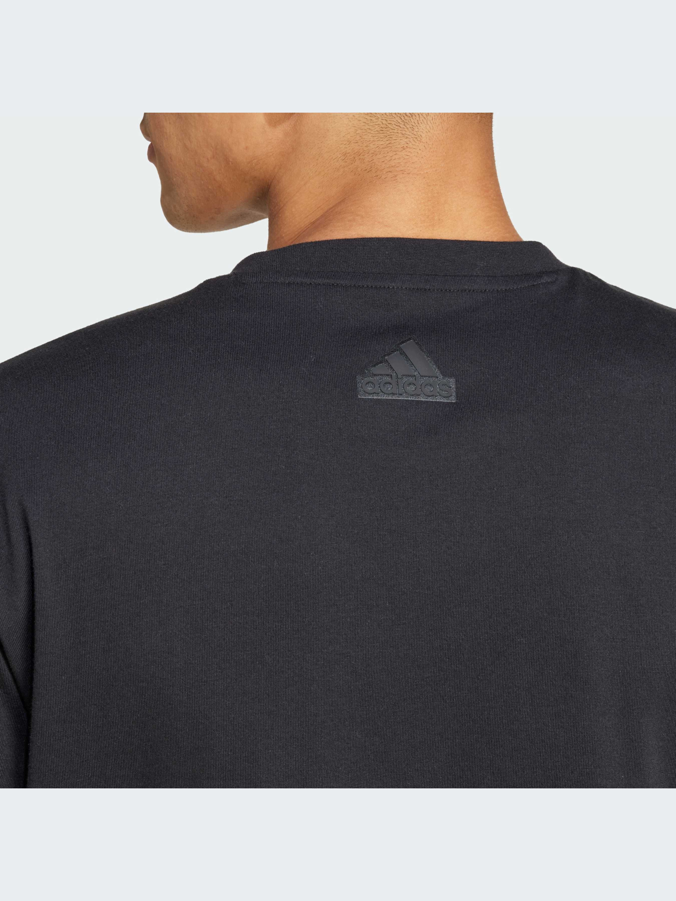 Футболка Adidas модель IW2685 Фото