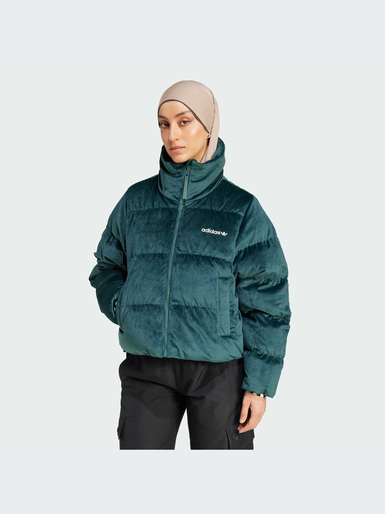 Пуховик Adidas модель IW8438 Фото