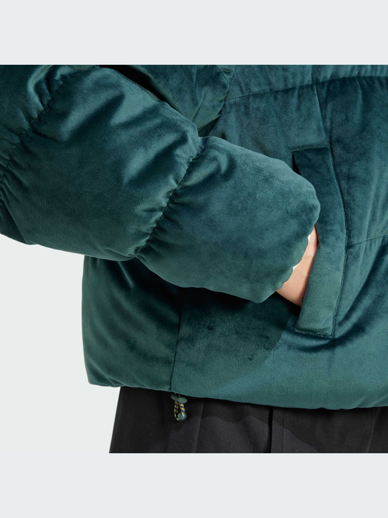 Пуховик Adidas модель IW8438 Фото