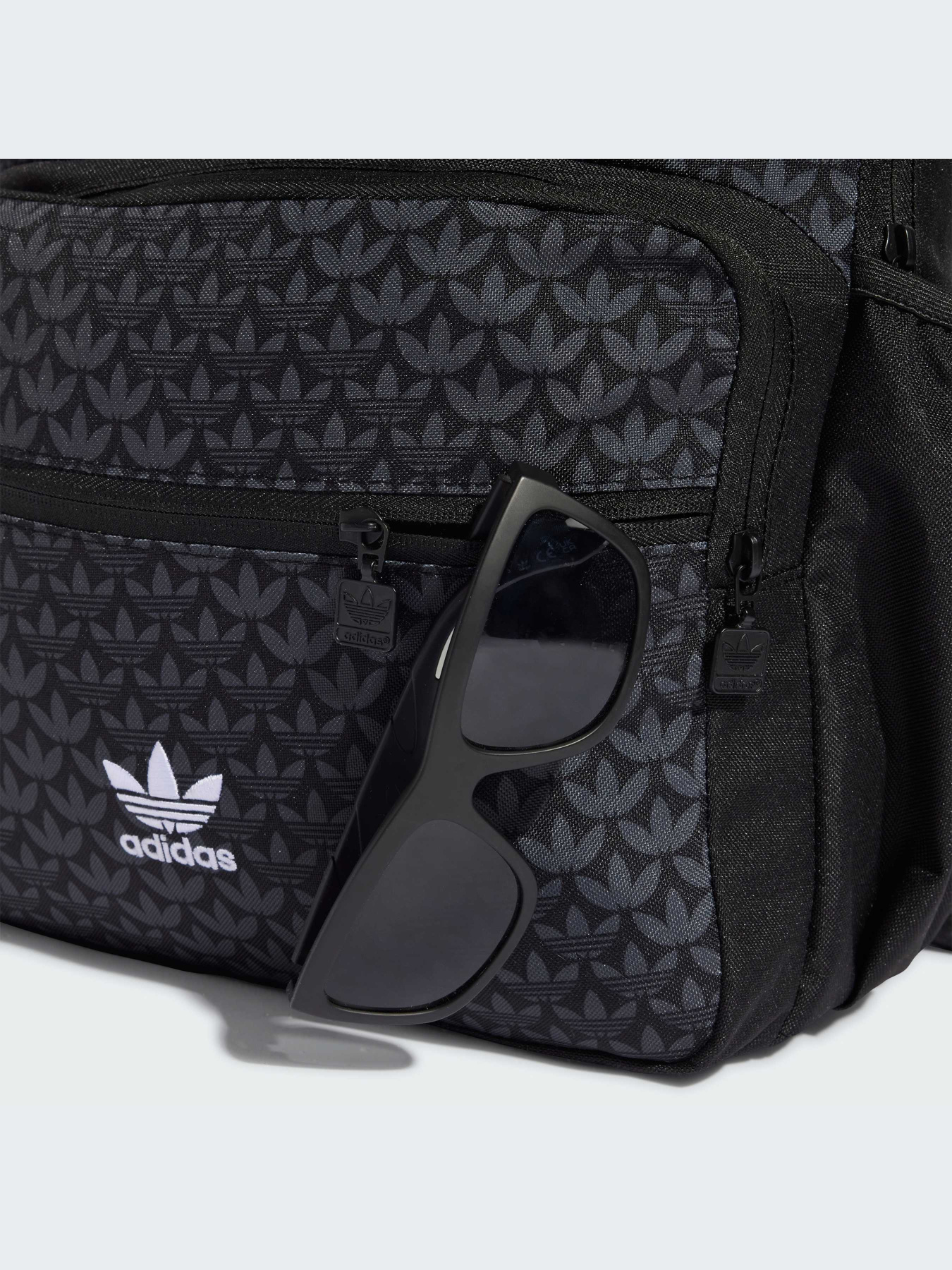 Рюкзак Adidas Graphics модель IX6828 Фото