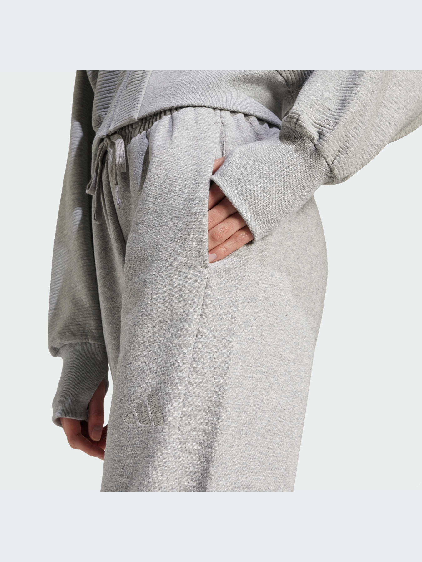 Брюки Adidas модель IY6841 Фото