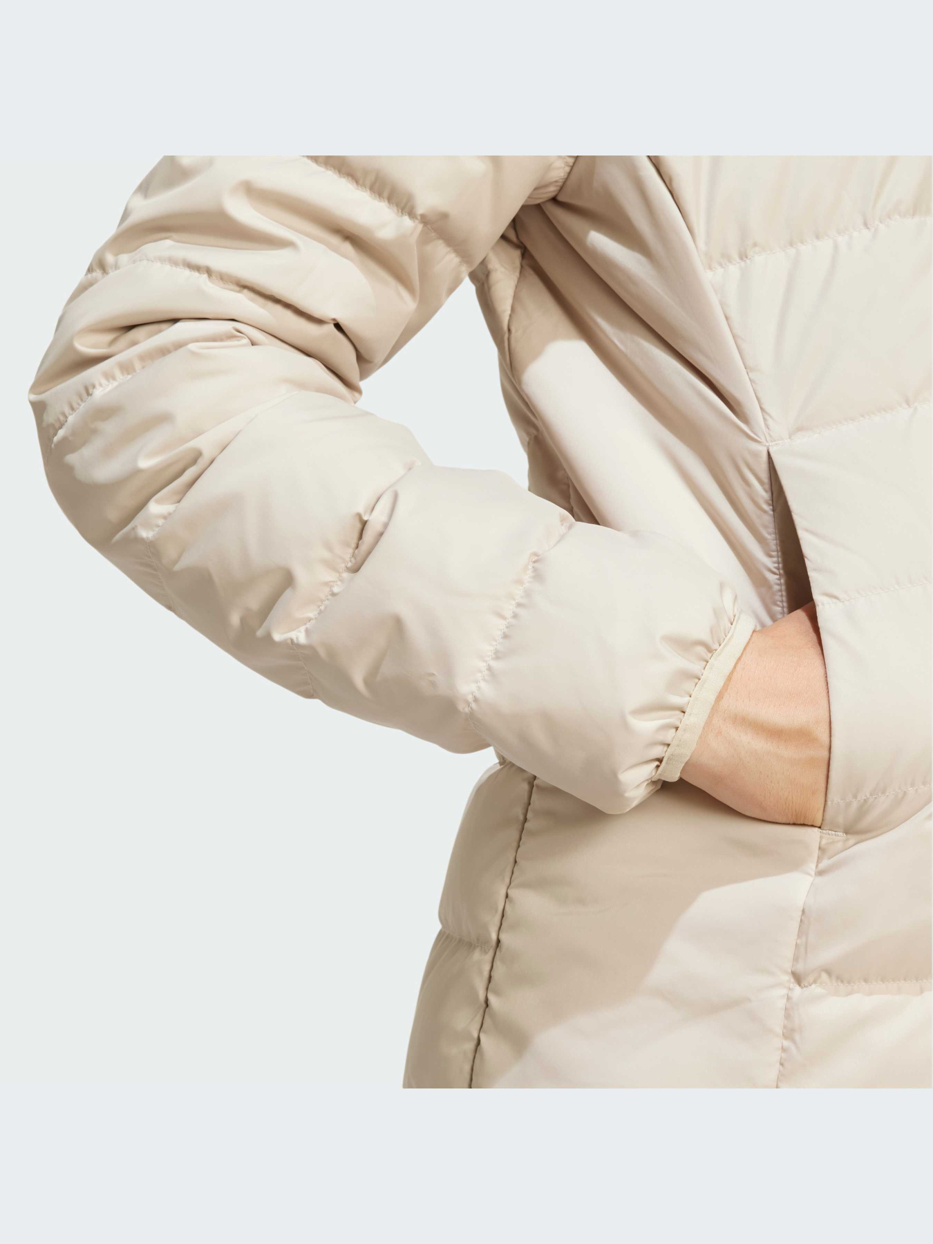 Пуховик Adidas модель IX8930 Пуховик Adidas модель IX8930 Фото