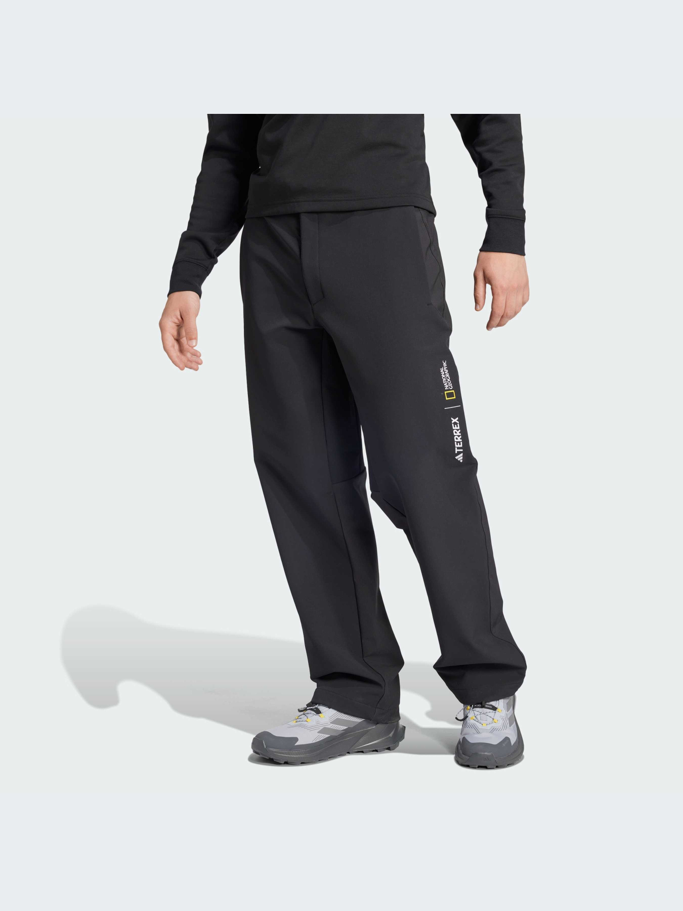 Спортивні штани Adidas модель IX7923 Спортивні штани Adidas модель IX7923 Фото