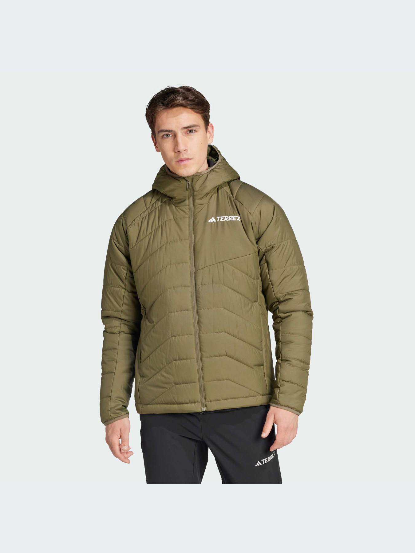 Демисезонная куртка Adidas модель IM7681 Демисезонная куртка Adidas модель IM7681 Фото