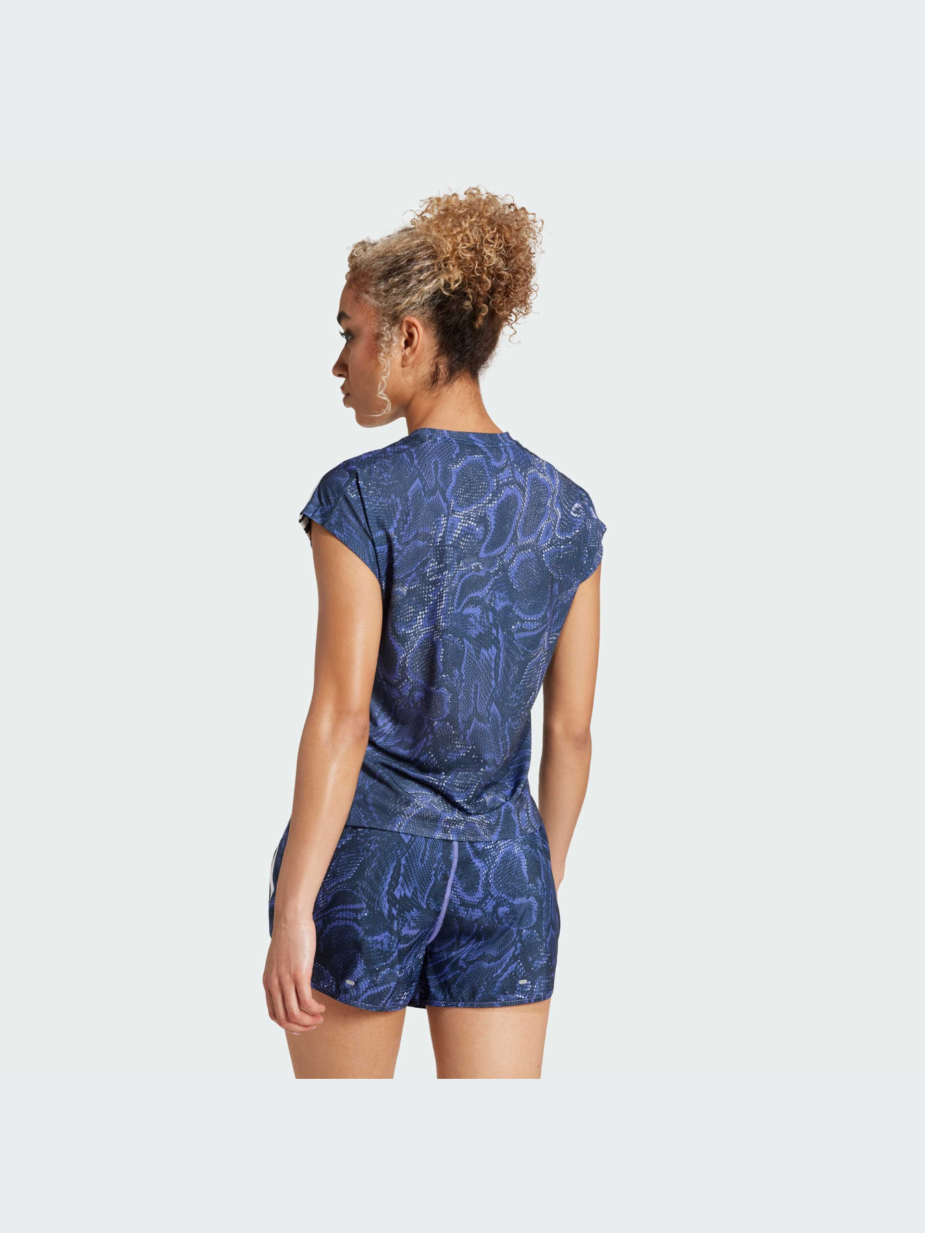 Футболка спортивная Adidas модель IV9991 Фото