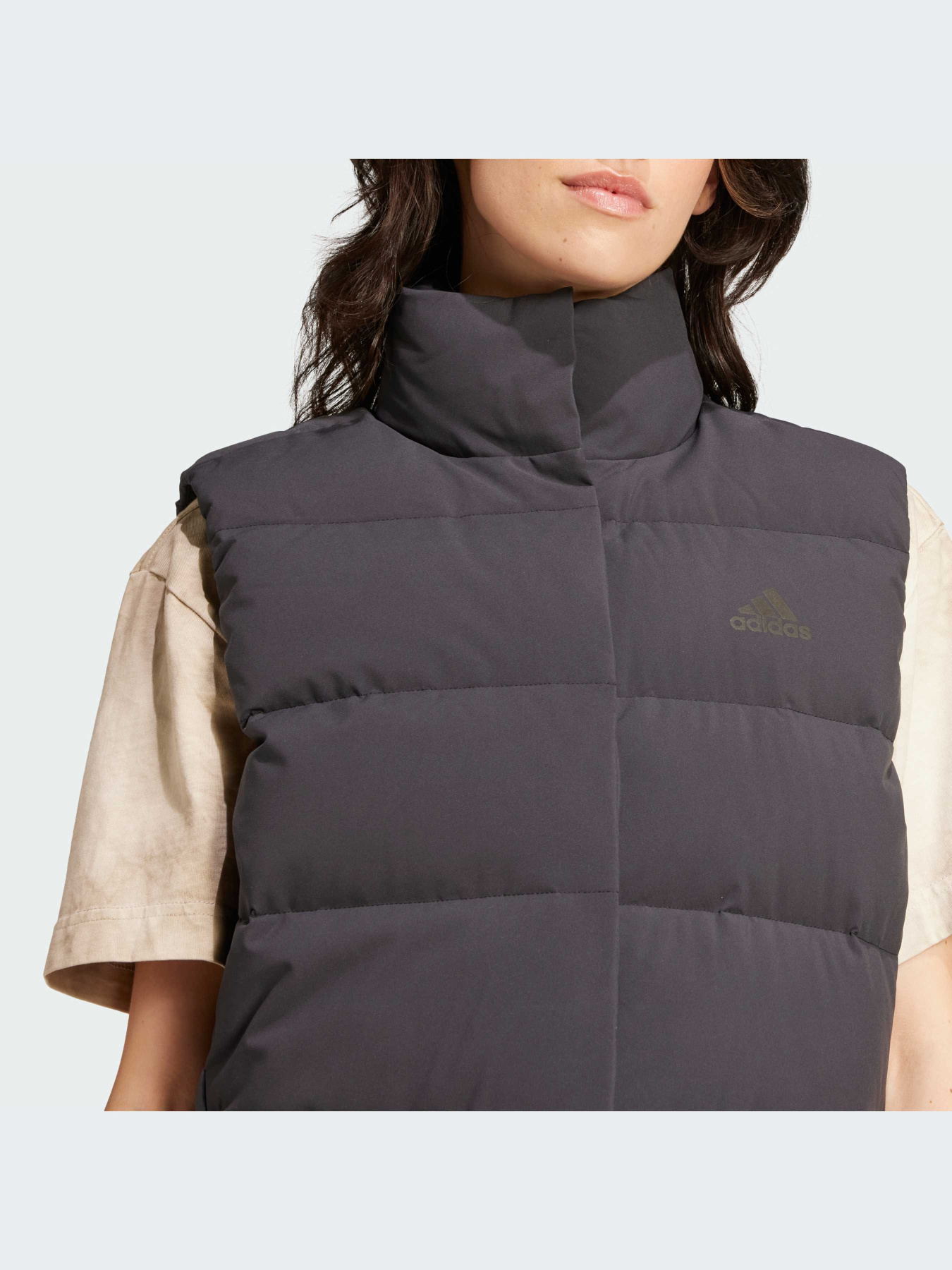 Жилет с утеплителем Adidas модель IX8868 Фото