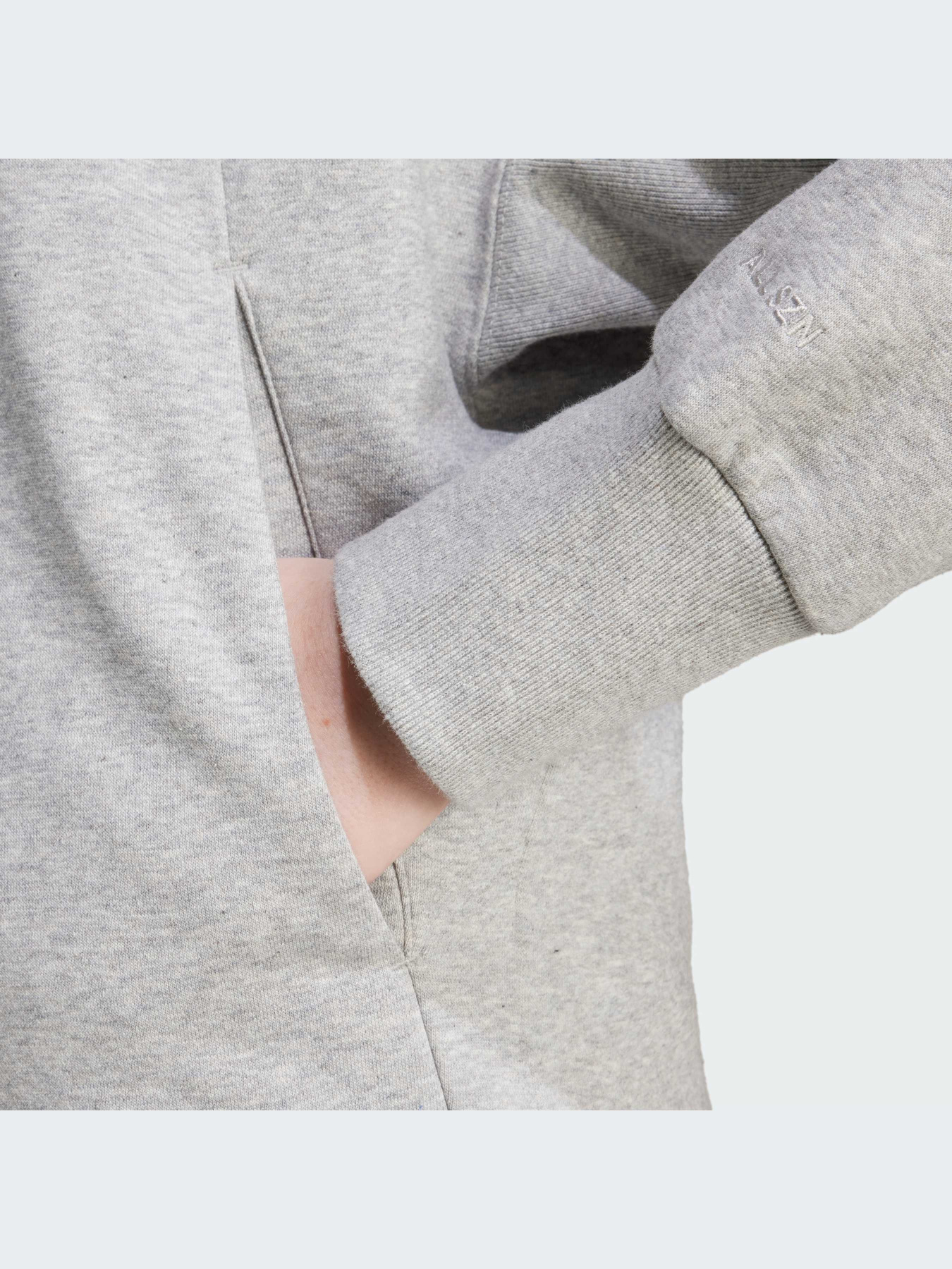 Кофта Adidas модель IY6803 Кофта Adidas модель IY6803 Фото