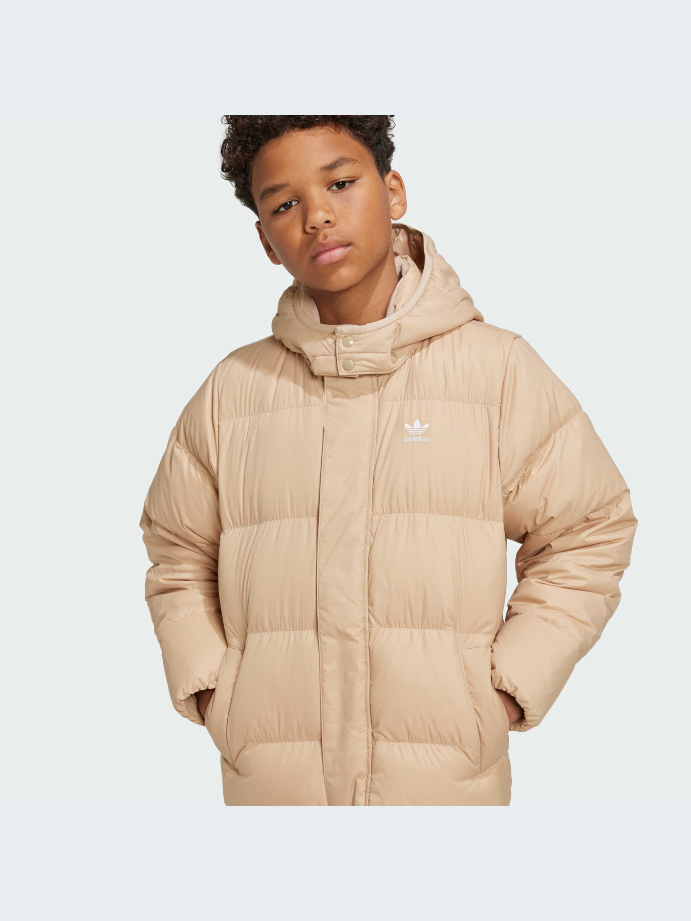 Пуховик Adidas Adicolor модель IY7500 Пуховик Adidas Adicolor модель IY7500 Фото