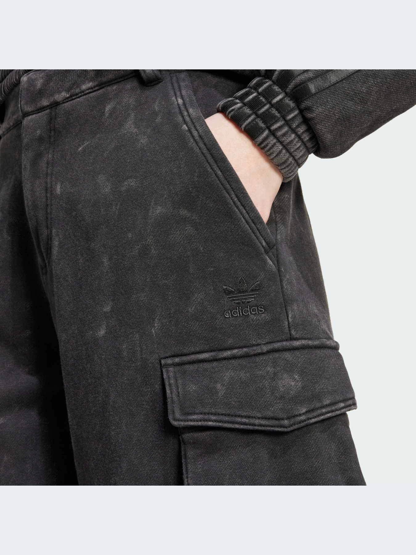 Карго Adidas модель IW5563 Фото