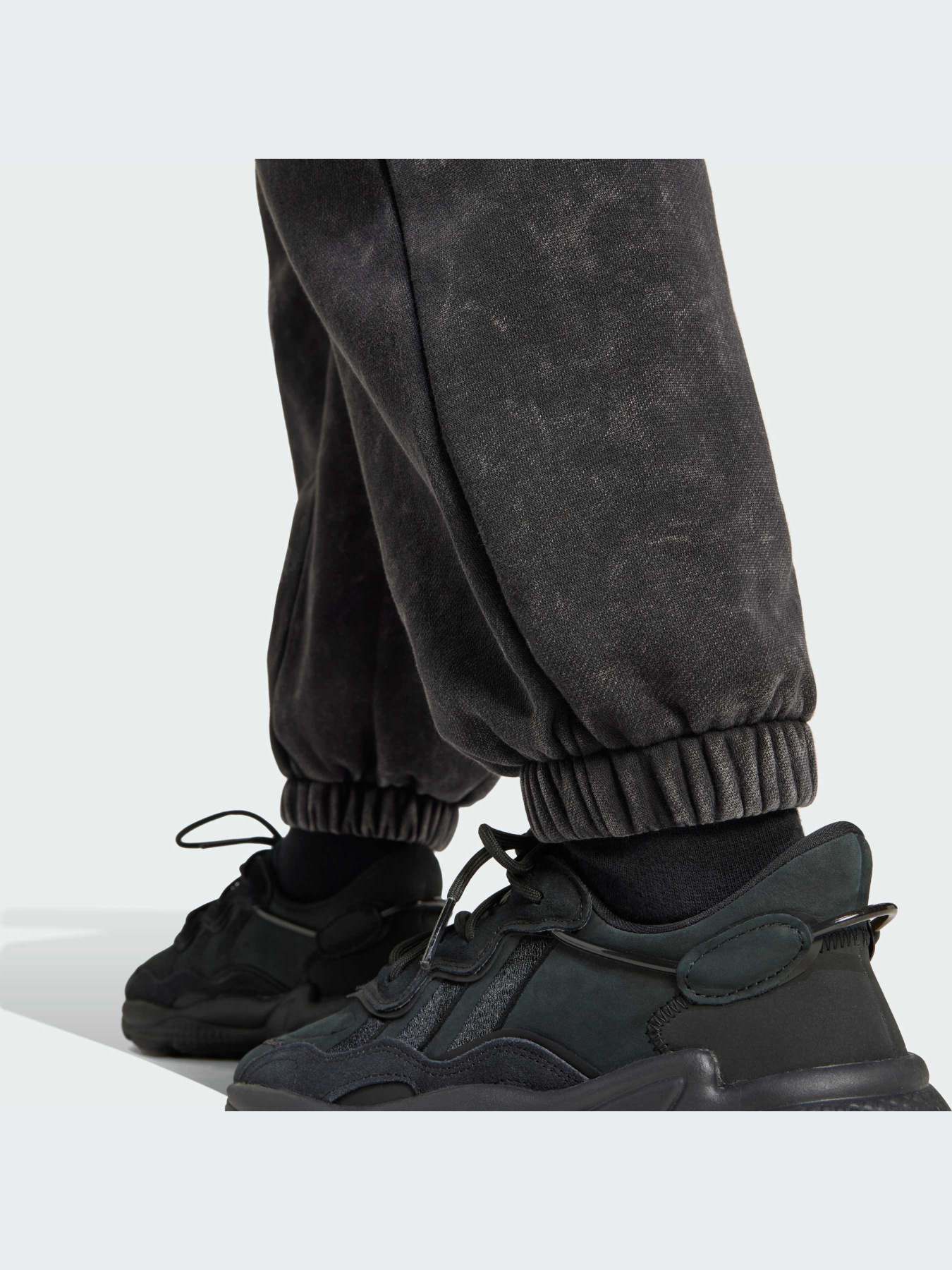 Карго Adidas модель IW5563 Фото